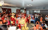 Đón trung thu cùng những con trẻ đầu trọc
